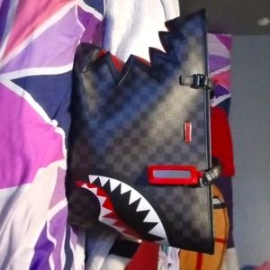 Sharks In Paris Shark bite Tote